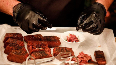 Adana ve Urfa sevenlere kötü haber: 3D yazıcıdan etsiz kebap ürettiler
