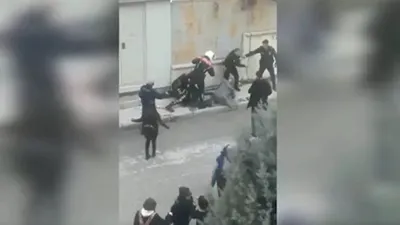 Polisten vatandaşlara darp: Valilikten açıklama