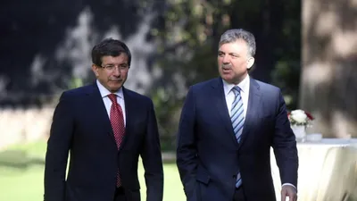 Davutoğlu, Abdullah Gül ile görüştü