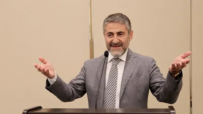 ''Bakan Nebati İngiltere'de döviz kuru sözü verdi''