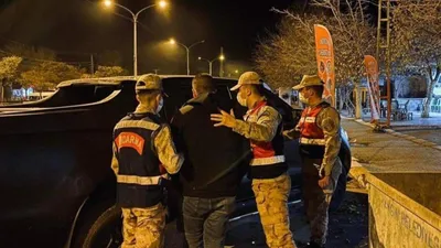 Sahte yüzbaşıyı, gerçek yüzbaşı böyle yakaladı