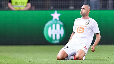 Burak Yılmaz efsaneleri yakaladı! Ronaldo ,Drogba, Totti...