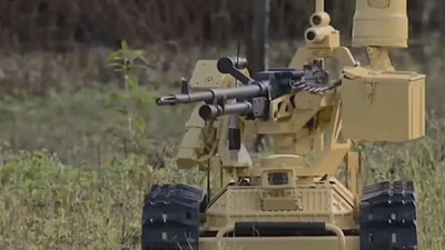 Çin'in robot askerleri göreve başladı