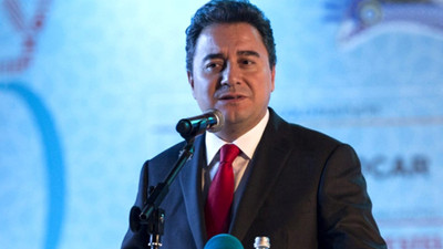 Babacan: Faiz artırıldığına göre iki seçenek var