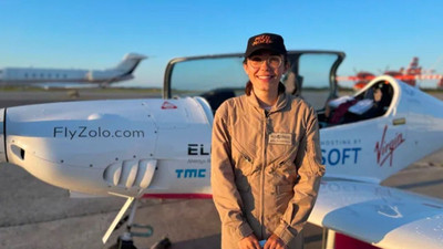 19 yaşındaki kadın pilot tarihe geçti