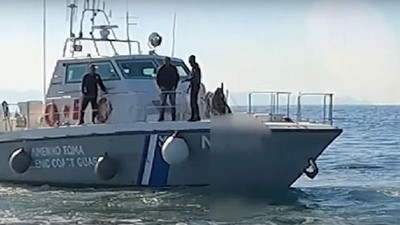 Yunan sahil güvenliğine ayar veren Türk balıkçıya telefon yağıyor