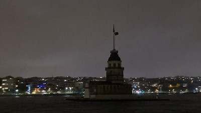 Elektrik zamları Kız Kulesi'nin de ışıklarını söndürdü