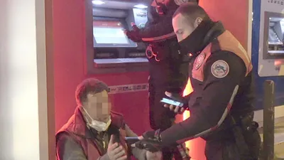 Dolandırıcılara 90 bin TL kaptırdı, 100 bin TL daha verirken son anda polis geldi ve...