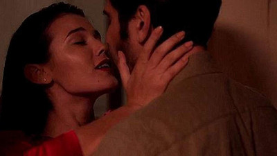 Pınar Deniz ile Yiğit Kirazcı'yı bu ''öpücük'' mü ayırdı ?