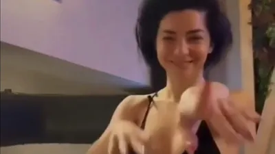Merve Boluğur'un seksi dansı sosyal medyayı salladı