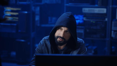 Tarkan, 8 Mart’ı Atatürk sözüyle kutladı