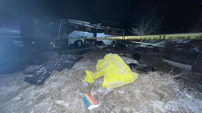 Yolcu otobüsü şarampole yuvarlandı! Ölü ve yaralılar var
