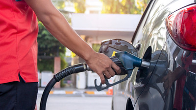 Benzin ve motorine bir zam daha geliyor