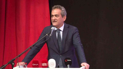 Bakan Özer: 2014 yılında kadınların yükseköğretim okullaşma oranı erkekleri geçti