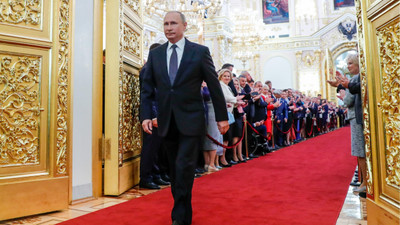Hiç bir şeyin, hiç kimsenin durduramadığı Putin'i işte bu kriz durdurabilir