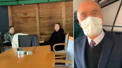 Kafede oturan çifte ''fazla yakınlaşmayın'' uyarısı! Ortalık karıştı