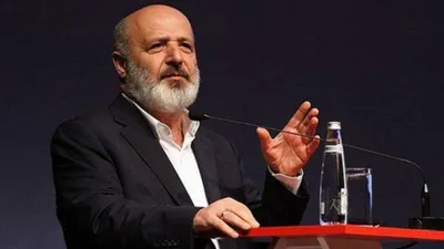 AK Parti'den ayrıldı, Vatan Partisi'nin 2'nci ismi oldu