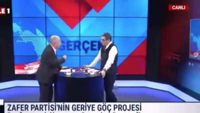 Zafer Partisi lideri Özdağ'dan canlı yayına damga vuran çıkış