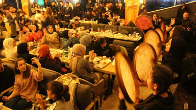 AK Parti'nin tefli ''çok özel sahur'' programına tepki yağdı