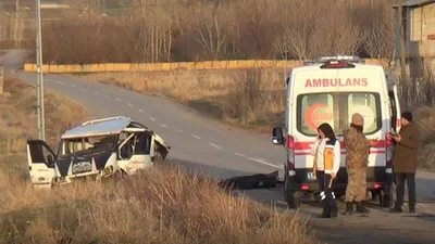 Korkunç kaza! 4 kişi öldü, 25 yaralı var