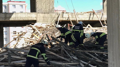 Cami inşaatında iskele çöktü: Yaralılar var