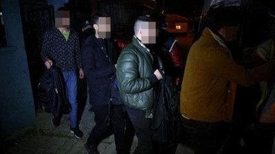 19'u Suriyeli, 1'i Tunuslu... Hepsi aynı evde yakalandı!
