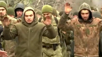 Yüzlerce Ukrayna askeri böyle teslim oldu