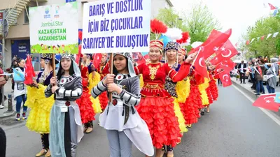 Çocuklar Sarıyer'de barış için yürüyecek
