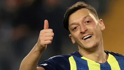 Mesut Özil'in menajerinden açıklama: Affedilecek mi?