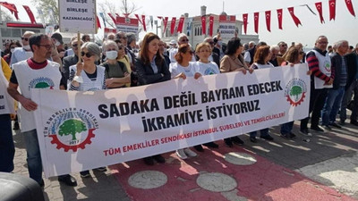 Emeklilerden zamsız bayram ikramiyesi tepkisi: ''Bakan fanusta mı yaşıyor?''