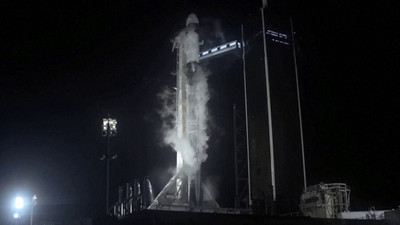 SpaceX, uzaya 4 astronot gönderdi