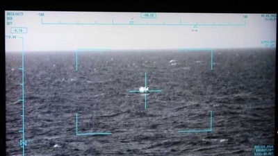 Türk savaş gemisinin Akdeniz'deki müdahale anı kamerada