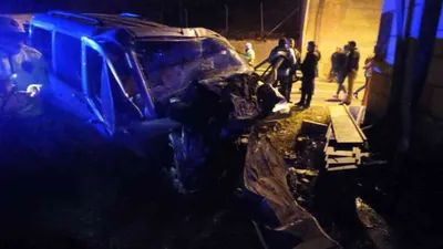 Gümüşhane’de yoldan çıkan araç tünel duvarına çarptı: 1 ölü