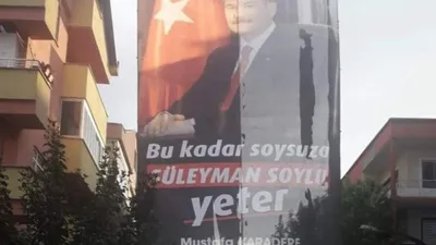 Bakan Soylu'yu eleştirenler için ''soysuz'' pankartı