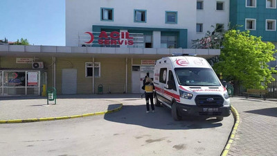 Sağlıkçıları darbedip ambulansı kaçırmaya çalıştılar
