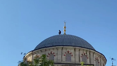 Camide bir garip intihar girişimi