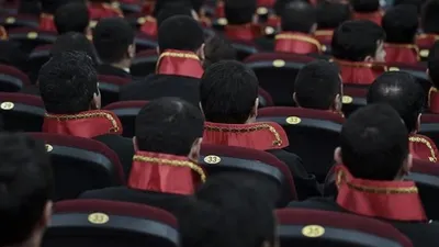 11 hakim-savcı FETÖ'den ihraç edildi