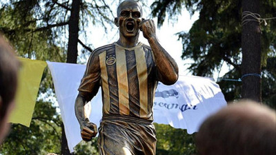 Fenerbahçelileri ayaklandıracak Alex açıklaması: ''Heykeli yapılmamalıydı''