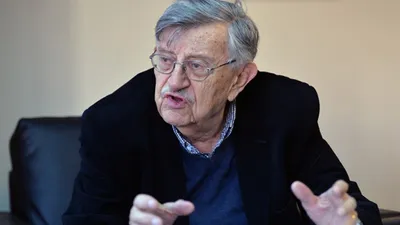 İktisatçı Prof. Dr. Korkut Boratav: ''Türkiye'yi dış borç batırır''