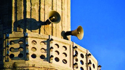 Yine İzmir, yine camiden müzik yayını!