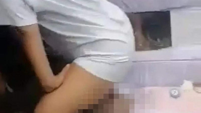 Tabutun üzerinde ''twerk'' şov tepki çekti