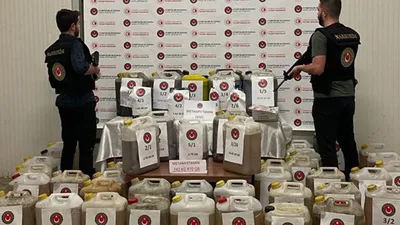 İstanbul ve Hakkari'de dev uyuşturucu operasyonu