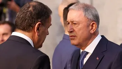 Bakanı Akar, Yunan mevkidaşı ile görüştü