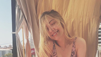 Yasmin Erbil'den bikini şov!