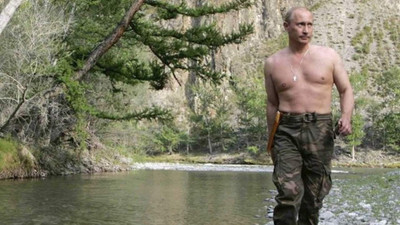 Putin G7 liderlerine yarı çıplak meydan okudu