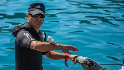 Muhabbet kuşu için ''jet ski''li kurtarma operasyonu