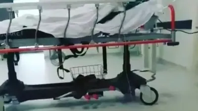 Sosyal medya bunu konuşuyor: Ameliyattan çıkan genç, narkozun etkisinde ezan okudu