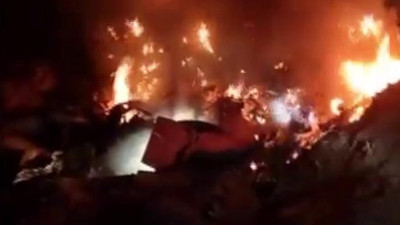 Hindistan’da askeri eğitim uçağı düştü: 2 ölü