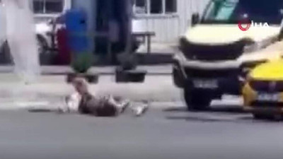 İstanbul trafiğinde yabancı uyruklu kadın oyunu kamerada
