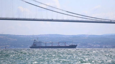 İstanbul Boğazı'nı geçen mısır yüklü gemi Çanakkale'de